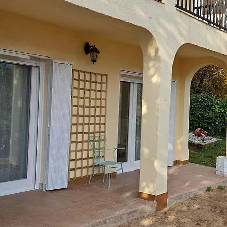 Apartament Bougainvillea Llica d'Amunt