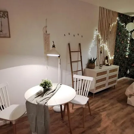Bougainvillea Apartment Llica d'Amunt