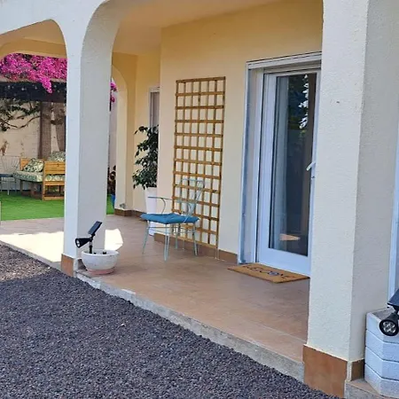 Bougainvillea Apartment